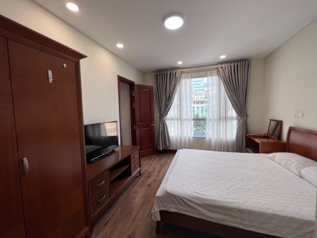 Cần cho thuê CC Horizon Q1, DT 125m2, 3PN 2WC, NT Cao Cấp Giá 25 tr/th