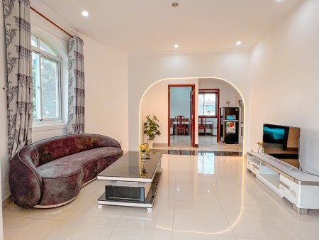 Căn hộ 1 phòng ngủ thiết kế tân cổ điển, nội thất sang trọng (gần cầu Sài Còn - Vincom Thảo Điền)