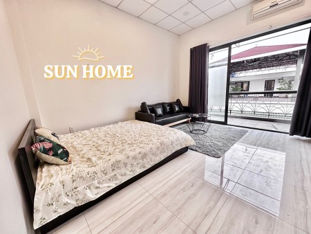 Căn Hộ Cao Cấp Mới 100% - Đầy Đủ Nội Thất - Ban Công Rộng Rãi Thoáng Mát - Ngay Trường Sơn