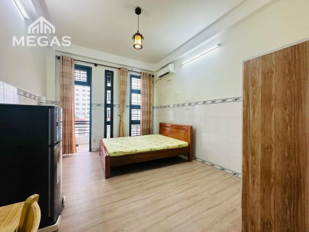 CHDV Phòng siêu rộng ngay chợ Tân Hương