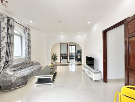 Căn hộ 2PN rộng 40m2 ngay Nguyễn Văn Hưởng Thảo Điền full NT-máy giặt riêng-ban công -phòng Gym-vườn