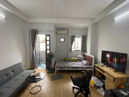 Căn Hộ dịch vụ Ban công cửa sổ Full NT giá tốt gần CV 23 tháng 9 - 32m2 - cầu calmette