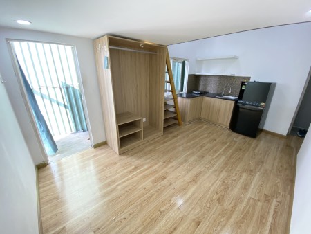 Căn hộ duplex full nội thất cửa sổ,