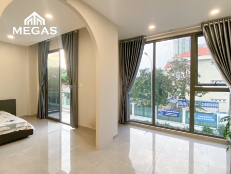 CĂN HỘ NHIỀU BAN CÔNG CỬA SỔ - CHO NUÔI PET - ĐẬU OTO ĐƯỢC GẦN SALA, QUẬN 2