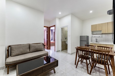 Căn hộ 2PN cửa sổ thoáng mát rộng rãi full nội thất ngay công viên Phú Nhuận, đường Phan Đăng Lưu