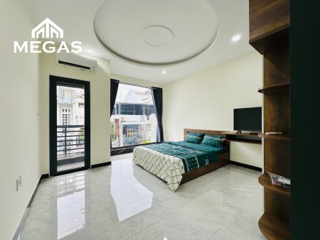 Căn Hộ 1PN Có Ban Công - Full Nội Thất - Rộng 50m2 - Ngay Chợ Hoàng Hoa Thám, ĐH GreenWich, Etown 2