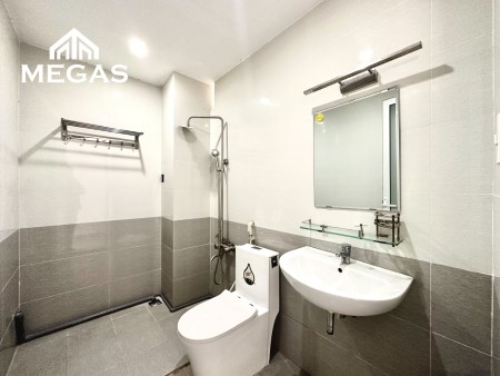 KHUYẾN MÃI MÃI MÃICửa Sổ Chà Bá Bự