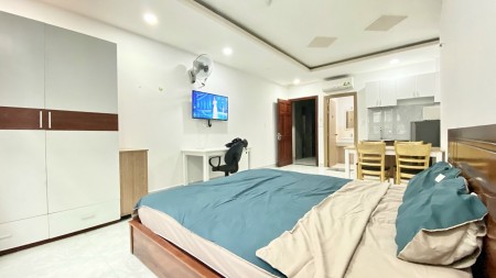Căn hộ ngay Hàng Xanh Nguyễn cửu Vân, Phạm viết chánh, cầu thị nghè, 40m2, 1 phòng ngủ, 1 toilet
