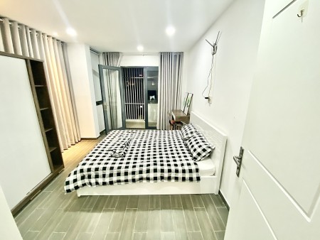 Căn hộ 1 phòng ngủ, ban công full nội thất gần chợ Bà Chiểu, cầu Bông