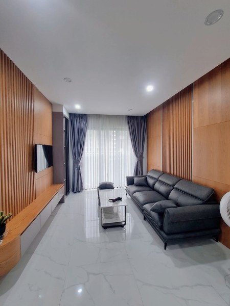 Cho thuê căn hộ Diamond Alanata 2PN 2WC, giá chỉ 13 triệu, bao phí quản lý