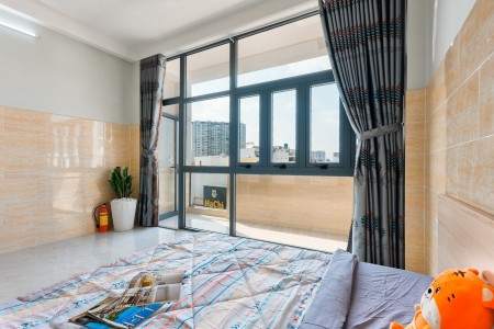 Studio Full Nội Thất, rộng 30m2, Cửa Sổ, Ban Công Lớn, gần các trường Đại Học.