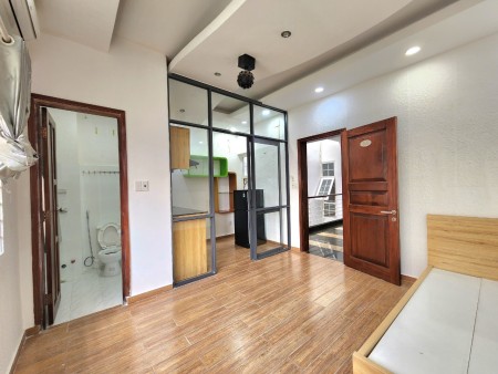 Căn hộ 1pn Cửa sổ thông thoáng Nội thất tiện nghi, ngay chợ Bà Chiểu đường Phan Đăng Lưu Bình Thạnh