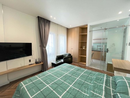 Căn hộ cao cấp 1 phòng ngủ ban công, nội thất 5 sao ngay Nguyễn Cửu Vân Bình Thạnh