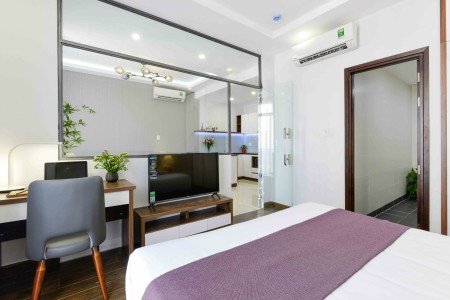 Căn hộ cao cấp 1 phòng ngủ, ban công, máy hút mùi gần Điện Biên Phủ, Ngã Tư Hàng Xanh