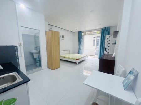 Cho thuê căn hộ Q10, 1pn, Tách bếp, Máy giặt riêng, gần Big C, Vạn Hạnh mall, Full nội thất