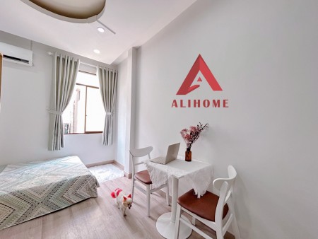 Studio full nội thất có cửa sổ q1