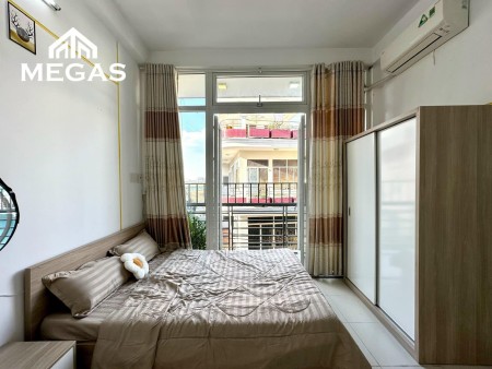 Khai Trương Căn Hộ Cao Cấp Mới 100% - Full Nội Thất - Bancol Lớn - Đối Diện E.Town - Cộng Hoà