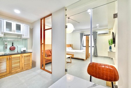 Cho thuê căn hộ bancong full nội thất, Nằm Ngay Nguyễn Cửu Vân, Bình Thạnh