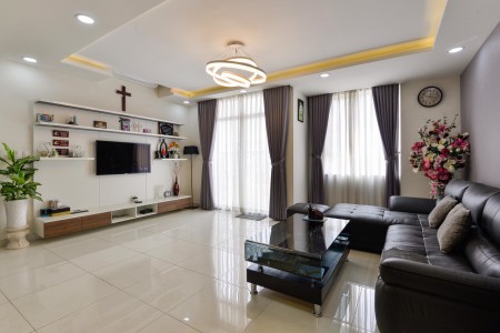 Chính chủ cần cho thuê căn hộ Grand Riverside, 283 Bến Vân Đồn, Phường 2 Quận 4, diện tích 90m2