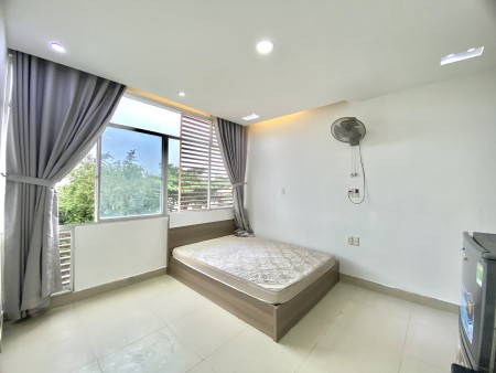 Phòng 30m - cửa sổ rộng thoáng tại Chu Văn An Quận BT gần ngã tư Hàng Xanh