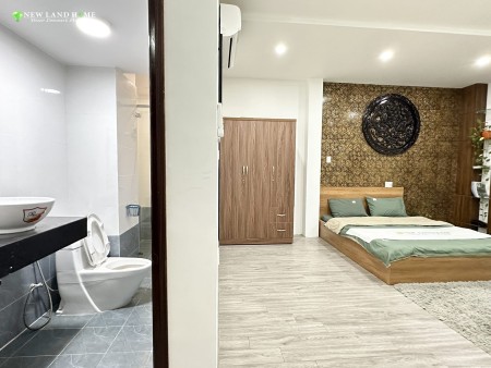 Căn hộ dịch vụ full nội thất sang - sịn - mịn ngay trung tâm Quận 7- giá rẻ như hạt dẻ