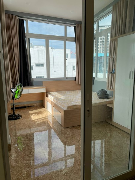 Cho thuê phòng 34m2 căn hộ dịch vụ cửa sổ to thoáng - bếp tách biệt nội thất đẹp Khánh Hội quận 4