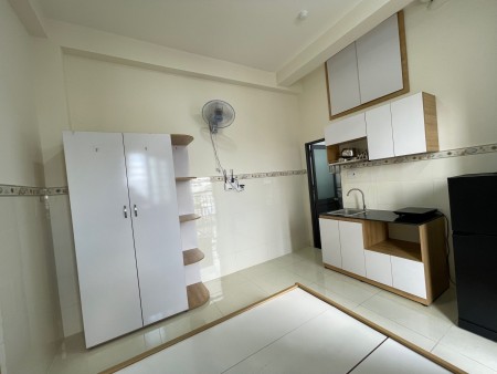 Căn hộ mini ban công full nội thất ngay cầu vượt Hoàng Hoa Thám Tân Bình khu K300