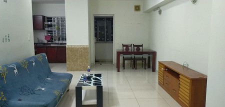 Cho thuê căn hộ Phú Thạnh dt lớn, có 3pn 2wc, ban công thoáng giá 8tr5