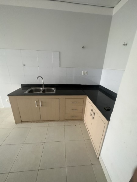 Cho thuê chung cư Quang Thái 2pn giá quá rẻ 6,5tr/tháng,lh: 0906 137 414