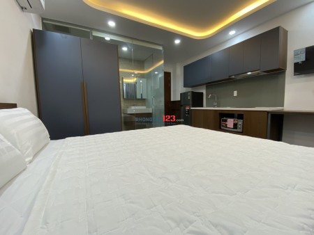 Chính chủ cho thuê căn hộ Full nội thất, giờ tự do, giá rẻ ở Bình Thạnh