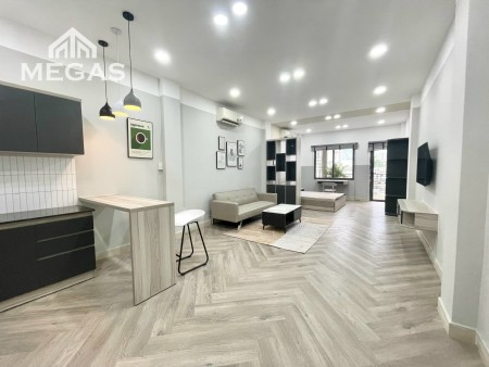 Căn hộ Cao Cấp TRường mới xây 100%, ngay Sân Bay TSN,Full nội thất, Ban công, Giáp Phú Nhuận