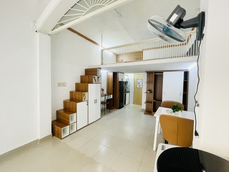 Duplex full nội thất - rộng thoáng ngay vòng xoay Lăng Cha Cả