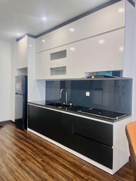 Chính chủ cần cho thuê căn 2PN 72m2, hương Tây gần Aeon tại dự án Hoàng Huy Commerce