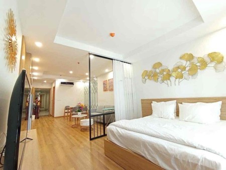Chủ nhà cho thuê căn hộ studio lớn 52m2 của TMS Luxury Quy Nhơn giá rẻ chỉ 5.000.000 đồng/tháng