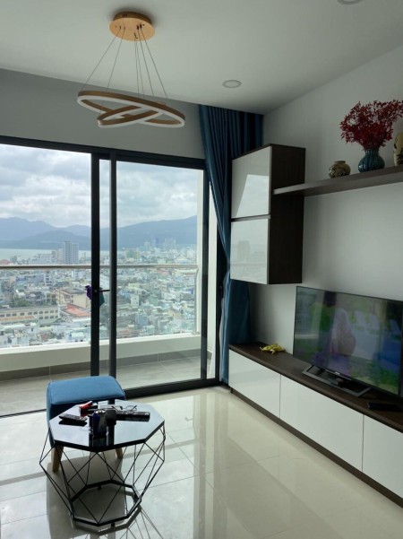 Chủ nhà gửi cho thuê giúp căn 2 ngủ của Phú Tài Residence, yêu cầu HĐ trên 6 tháng