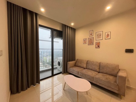 Cho thuê 1n1+ vào luôn s4 giá 8tr8 full đồ 48m2 Vinhomes Smart City nha