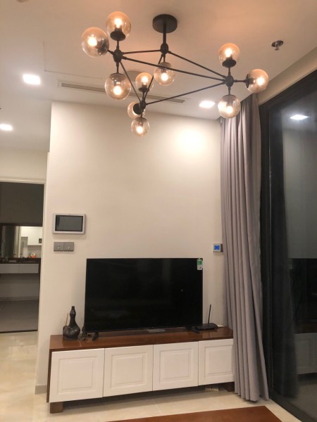 Cho thuê căn hộ 2 pn giá rẻ 22tr tại dự án Vinhomes Golden River Ba Son