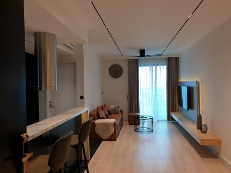 Lung Linh với căn hộ 1pn cho thuê tại Feliz En Vista Lh em Tâm 0902050643