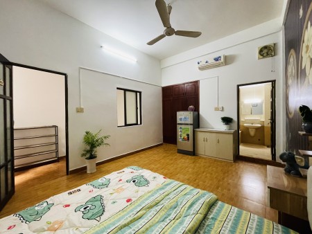 Còn 2 Phòng siêu rộng, 32m2, Cửa sổ Giếng trời thoáng đón nắng ngay trung tâm Quận Bình Thạnh ️