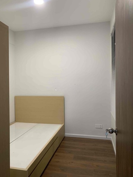 Em hiện đang còn trống vào căn hộ tại CC Opal Skyline. LH 0938255823