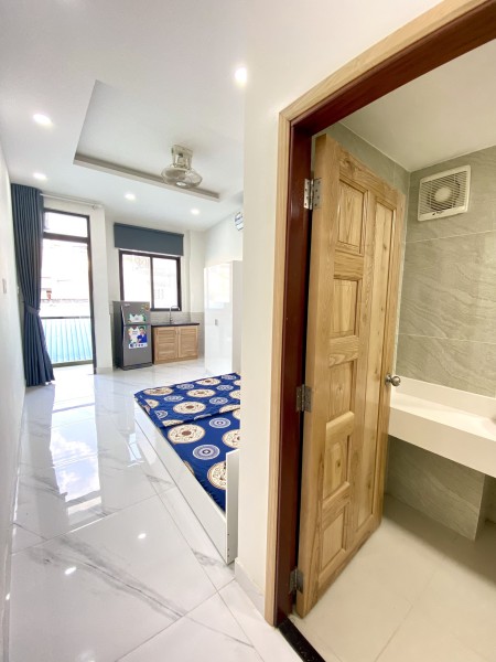 Căn Hộ Dịch Vụ Bancol Full Nội Thất Ngay Ngã Tư Hàng Xanh