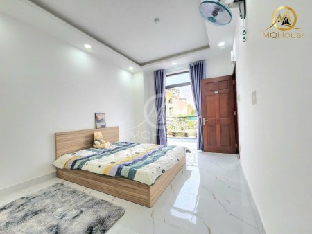 CH cao cấp, ban công thoáng mát, nội thất full, ngay Etown Cộng Hòa