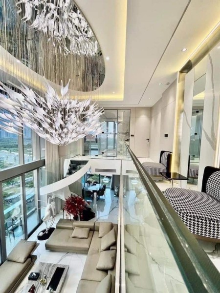 Duplex 4PN Empire City Thủ Thiêm 204m2 đầy đủ nội thất 200 triệu