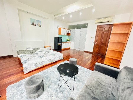 Studio bancol 45m2 ngay trung tâm Bình Thạnh - giáp Q1 - ở được 4 người 4 xe