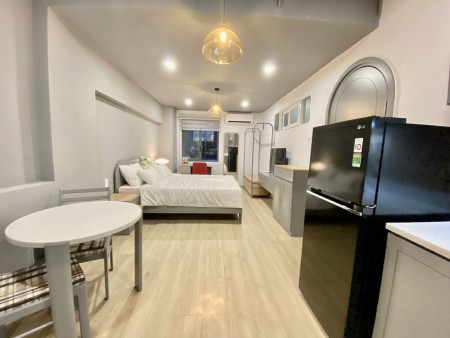 Khai trương căn hộ chuẩn Châu Âu, full nội thất máy giặt riêng, ngay E.Town, Lotte Cộng Hòa