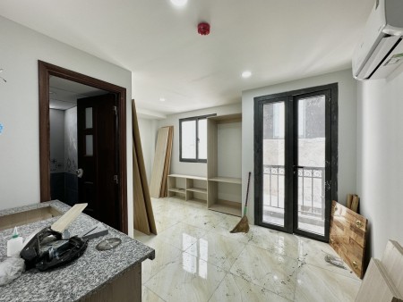 Khai trương 15p studio bancol full nội thất - gần hàng xanh - nhà mới 100%