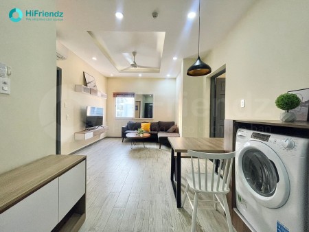 Luxury apartment building near Saigon bridge with full serviced, furnished, pool and gym