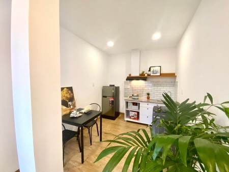 Cho thuê ngay CH có ban công ngay Nguyễn Cửu Vân , quận Bình Thạnh