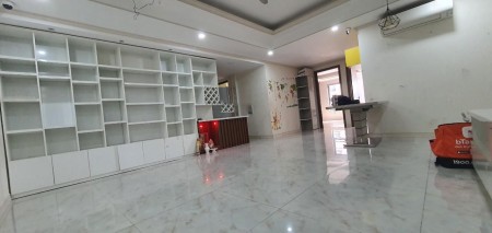 Căn hộ HOMYLAND 3PN DT 95m2, đủ NT, thang máy, giá 13 TR