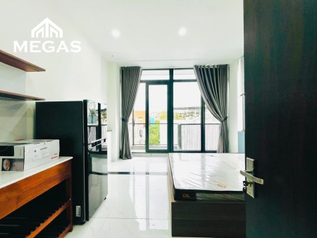 Căn hộ cao cấp Âu Cơ đầy đủ tiện nghi, ban công thoáng, gần Đại học Văn Hiến